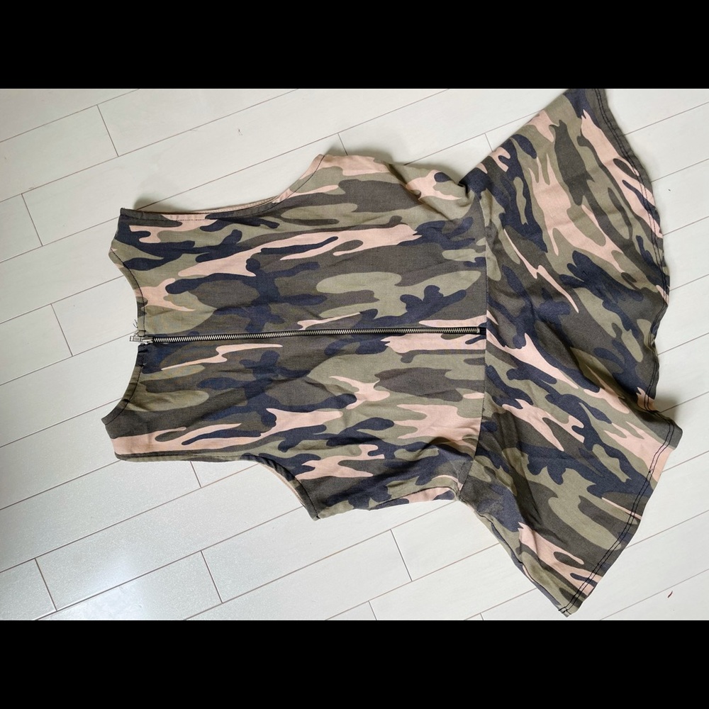 Camo top see through lace size S/m
